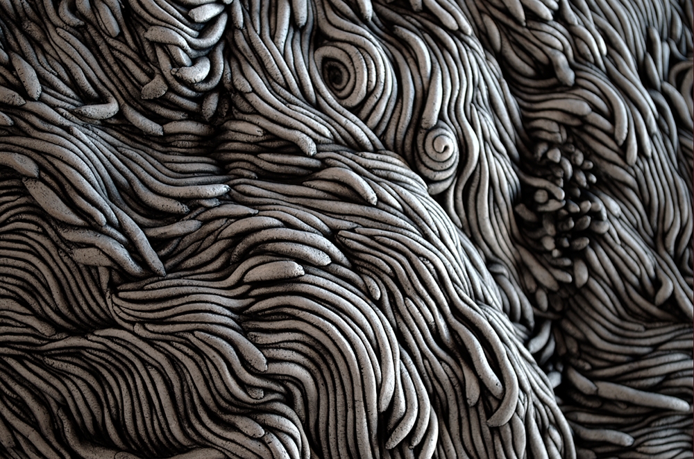 Black and white coil built ceramic clay sculpture made by Erik Hubert Gellert Eric art 3-d printed 3d print robot handmade